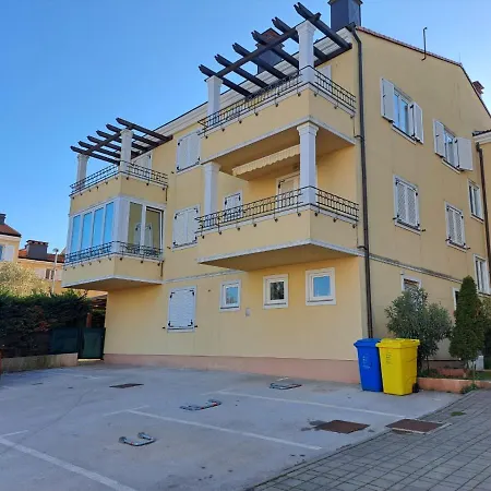 Apartman Lunna Pula Exterior photo