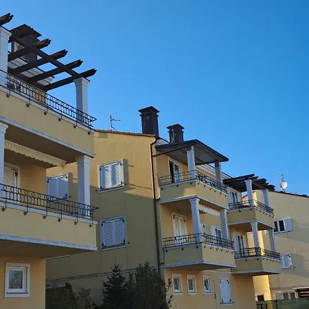 Apartman Lunna Pula Exterior photo