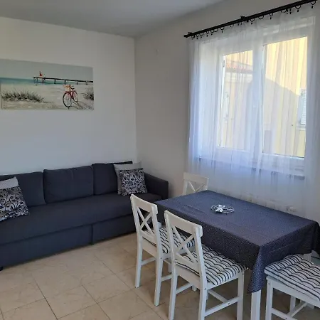 Apartman Lunna Pula Exterior photo
